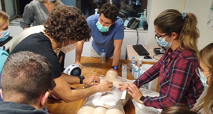 El Hospital de Guadalajara ha acogido un curso de Cirugía de Urgencias dirigido a residentes, el primero de este tipo que se celebra en la región 1 El Hospital de Guadalajara ha acogido un curso de Cirugía de Urgencias dirigido a residentes, el primero de este tipo que se celebra en la región