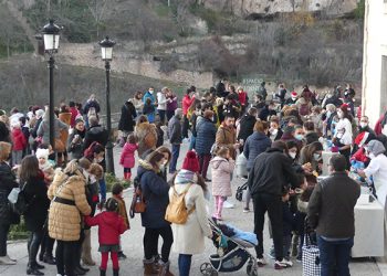 El Parador de Cuenca recauda mil euros a favor de Aldeas Infantiles en su acto solidario navideño