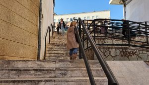 El PP de Azuqueca denuncia problemas de movilidad en la ciudad y espera que el ascensor de la calle Nardo no sea un “nuevo fraude” a los vecinos