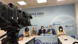 El PP de Cuenca califica el cierre del tren como “ejemplo de la confluencia de gobiernos socialistas” y pide la dimisión de Chana “por mentir y no defender a la provincia”