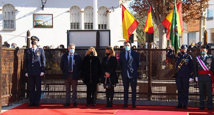 El presidente del PP-CLM ha felicitado a los españoles por el Día de la Constitución tras asistir al acto de jura de bandera en El Romeral (Toledo)