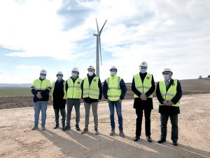 El subdelegado del Gobierno en Cuenca visita las obras del ‘Parque Eólico GECAMA’ en Tébar