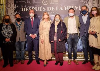 Escudero asiste al concierto de Navidad organizado por Manos Unidas en el Teatro Buero Vallejo y reafirma su compromiso con la cooperación al desarrollo y la igualdad de oportunidades