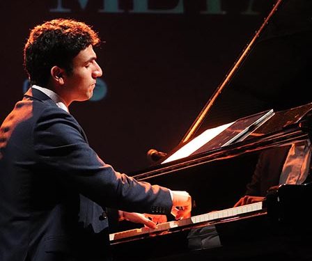 Espectacular Darío Meta en su octava cita con la Navidad de Cabanillas 1 Espectacular Darío Meta en su octava cita con la Navidad de Cabanillas