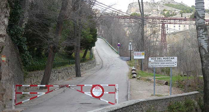 Finalizadas las obras de calle Canónigos a falta únicamente de los trabajos de jardinería en la ladera