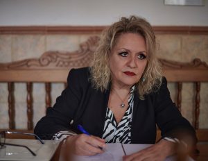 Juana Pinés gana el premio Provincia de Guadalajara de narrativa 2021 con la obra “Los ángeles de la ira”