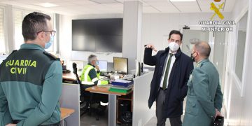 La Comandancia de la Guardia Civil de Cuenca recibe al Vicerrector del Campus Universitario conquense