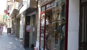 La Confederación de Empresarios de Cuenca señala los domingos y festivos de apertura autorizada