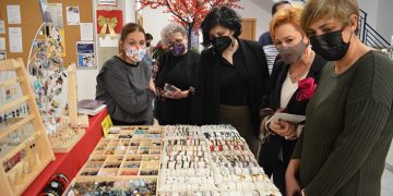 La Diputación, FADEMUR y el Ayuntamiento de San Clemente llevan el proyecto Tierra de Emprendedoras a esta localidad
