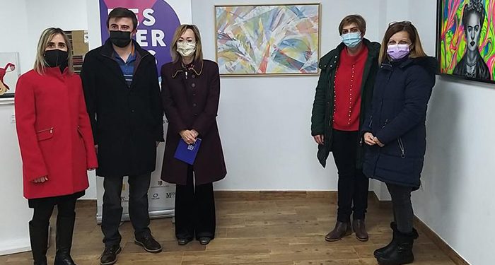 La exposición ‘Despiertas Mujeres, Arte e Identidad’ se podrá ver en el municipio de Las Valeras