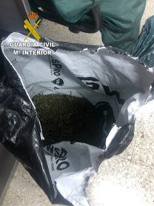 La Guardia Civil investiga a un hombre por tráfico de drogas en la urbanización Casalonga en Villar de Cañas