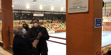 La pista central de El Sargal ya lleva el nombre de Paulino Fernández Calvo