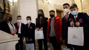 Los niños de la Banda de Música pregonan la Navidad seguntina