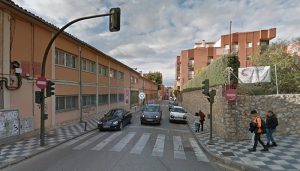 Los trabajos previos para la construcción de una instalación deportiva en el colegio La Paz implican el corte de Camino Cañete este sábado de 11 a 12 horas