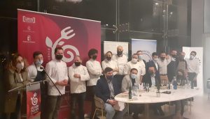 Más de treinta comensales se dan cita en la cena solidaria de Donde Nacen los Sabores a favor del Banco de Alimentos de Cuenca