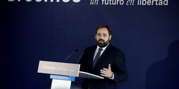 Núñez anuncia que arrancará el próximo curso político con una iniciativa para la simplificación de las trabas burocráticas en Castilla-La Mancha