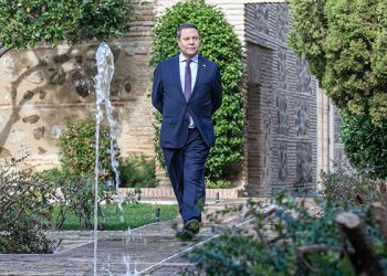 Page considera el cumplimiento de la responsabilidad individual y la falta de egoísmo como la única combinación para vencer la crisis sanitaria
