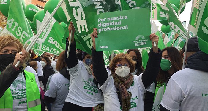 Enfermeras y fisioterapeutas de Castilla-La Mancha se concentrarán el 22 de febrero por “la salud de nuestros hospitales” 1 Protesta multitudinaria de SATSE ante el Congreso para proteger y defender a la sanidad y sus profesionales