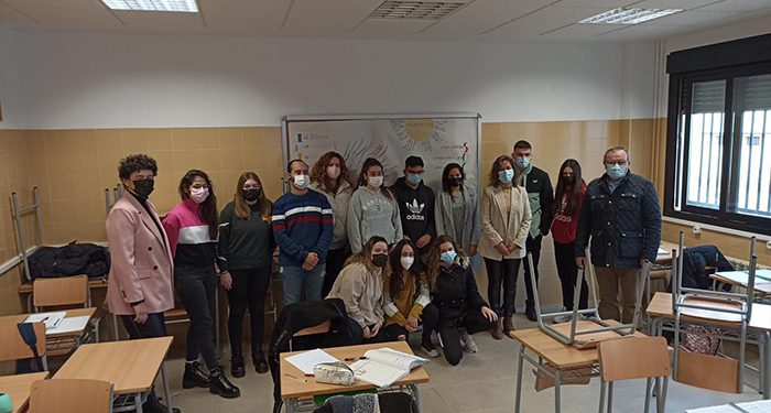 Quintanar del Rey y el IES Fernando de los Ríos pondrán en marcha un proyecto de Formación Profesional Dual en el CFGS de Integración Social 1 Quintanar del Rey y el IES Fernando de los Ríos pondrán en marcha un proyecto de Formación Profesional Dual en el CFGS de Integración Social