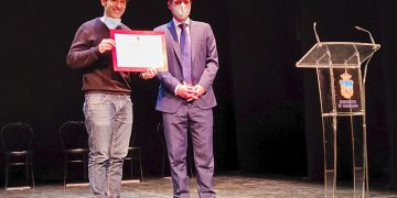 Rojo ensalza el valor del “teatro social” en el acto de entrega del premio Buero Vallejo a Pablo Díaz, ganador de este año