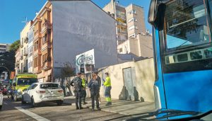 Un accidente entre un bus urbano y un turismo en La Carrera de Guadalajara se salda con cinco personas en el hospital