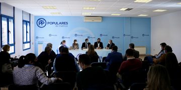 Cañizares denuncia que el consejero de Page se permita `el lujo´ de recibir jamones de regalo mientras tiene abandonada la sanidad regional