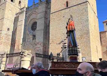 Dos años después, San Vicente volvía a procesionar por las calles de Sigüenza