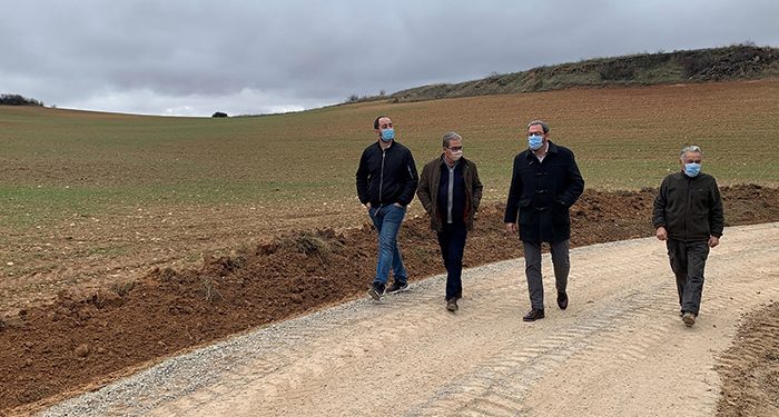 El Gobierno regional concluye las obras de mejora del firme del camino rural que une Salmerón con Valdeolivas 1 El Gobierno regional concluye las obras de mejora del firme del camino rural que une Salmerón con Valdeolivas