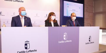 El Gobierno regional destaca el esfuerzo de los profesionales sanitarios en la reactivación de la actividad asistencial y su repercusión en la reducción de las listas de espera