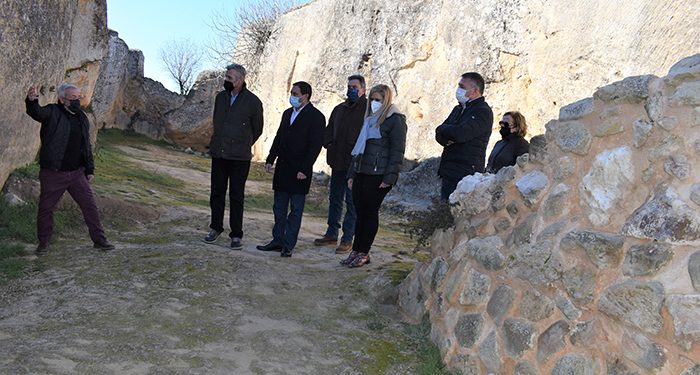 El Gobierno regional ha destinado alrededor de 190.000 euros en diversas mejoras en Valle de Altomira 1 El Gobierno regional ha destinado alrededor de 190.000 euros en diversas mejoras en Valle de Altomira