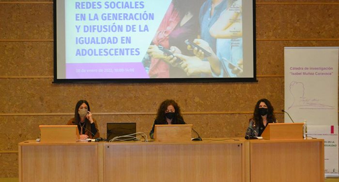 El Gobierno regional renueva en 2022 el convenio de la Cátedra ‘Isabel Muñoz Caravaca’ firmado con la Universidad de Alcalá 1 El Gobierno regional renueva en 2022 el convenio de la Cátedra ‘Isabel Muñoz Caravaca’ firmado con la Universidad de Alcalá