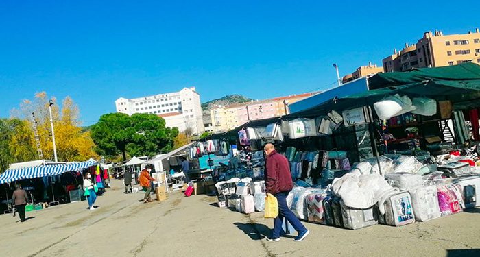 El PP denuncia que la “desidia” de Dolz lleva al Ayuntamiento de Cuenca a dejar de cobrar más de 60.000 euros por los puestos del mercadillo