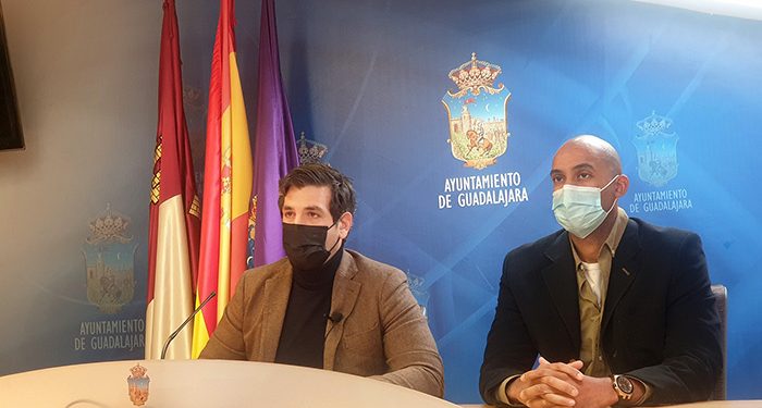 El PP denuncia que Rojo nombra ahora al ex viceportavoz del PSOE ‘jefe de las fotocopias’ y le ‘premia’ con 407 euros al mes 1 El PP denuncia que Rojo nombra ahora al ex viceportavoz del PSOE ‘jefe de las fotocopias’ y le ‘premia’ con 407 euros al mes