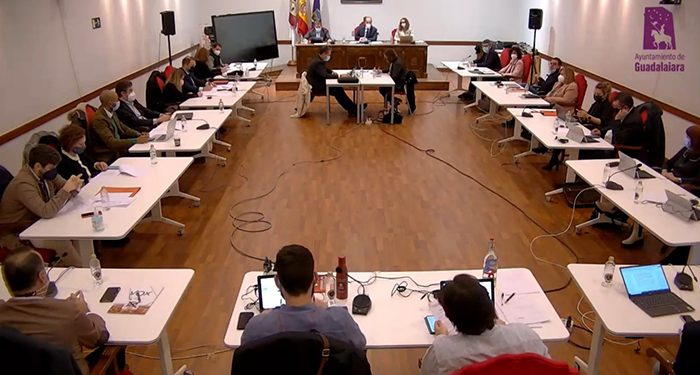 El PP en el Ayuntamiento de Guadalajara lamenta que PSOE y Ciudadanos se queden solos aprobando un presupuesto “totalmente irregular y derrochador” 1 El PP en el Ayuntamiento de Guadalajara lamenta que PSOE y Ciudadanos se queden solos aprobando un presupuesto “totalmente irregular y derrochador”
