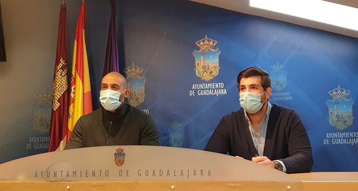 El PP está seguro de que Rojo ha utilizado la Navidad como un ensayo de las Ferias y Fiestas y un adelanto del Carnaval