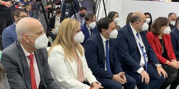 El subdelegado del Gobierno visita FITUR con motivo de la celebración del Día de Cuenca