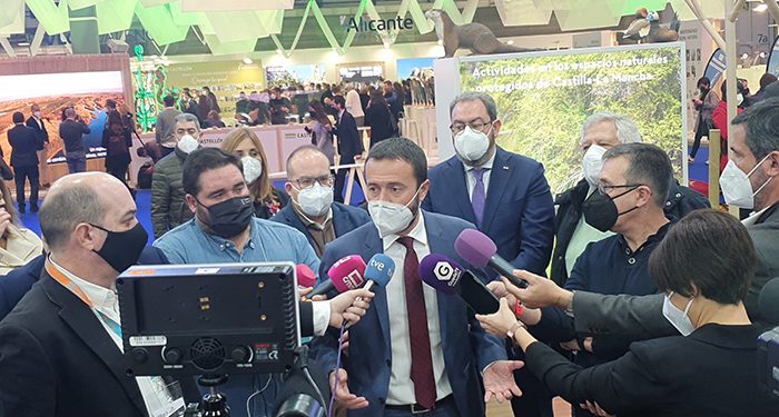 Escudero resalta el “gran atractivo turístico activo de naturaleza que ofrecen los tres Parques Naturales de la provincia de Guadalajara