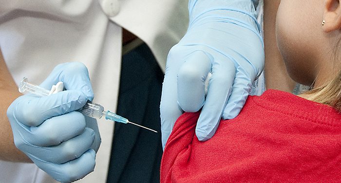 Esta semana, la población de 50 años o más pendiente de recibir su dosis de refuerzo podrá vacunarse en el polideportivo San José