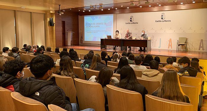 Estudiantes de seis institutos de Guadalajara participan este curso en la Liga de Debate