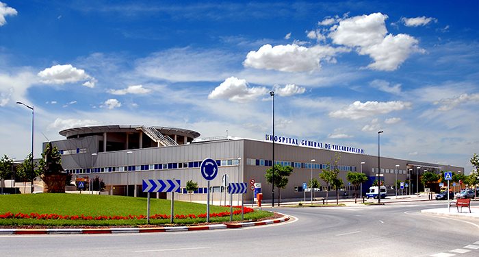 Herido un trabajador de 56 años al precipitarse de una altura de seis metros en Las Pedroñeras 1 Herido un trabajador de 56 años al precipitarse de una altura de seis metros en Las Pedroñeras