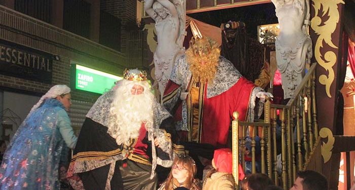La Cabalgata de Reyes en Cabanillas finalizará con un reparto de chocolate y roscón de reyes