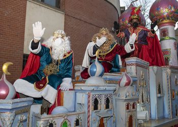La Cabalgata de Reyes modifica y amplía su recorrido en Cuenca para facilitar la distancia social entre los espectadores y evitar aglomeraciones 1 La Cabalgata de Reyes modifica y amplía su recorrido en Cuenca para facilitar la distancia social entre los espectadores y evitar aglomeraciones