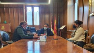 La Diputación de Cuenca ayuda al Ayuntamiento de Albendea en el diseño de su nuevo escudo heráldico y su bandera