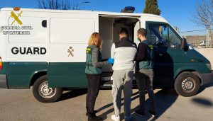 La Guardia Civil detiene a un grupo criminal dedicado al robo en salones de juego en Azuqueca de Henares