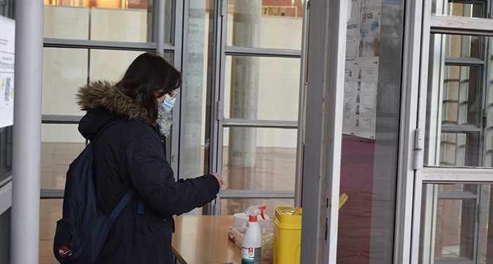 La UCLM ofrece un servicio gratuito de detección de la COVID por PCR en saliva para la comunidad universitaria