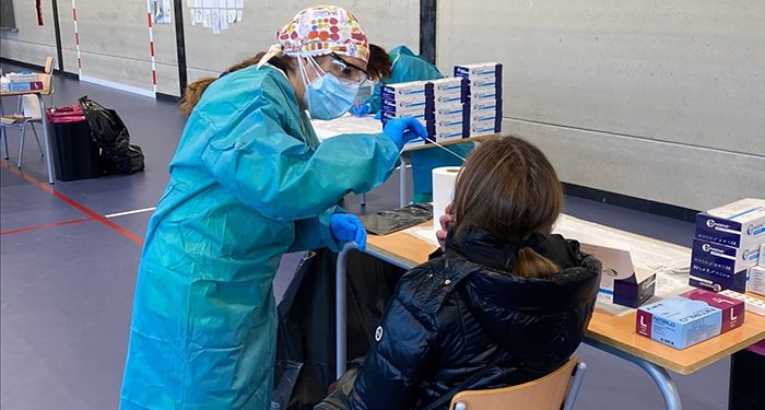 UGT CLM pide la puesta a disposición de vehículos para los profesionales de Atención Primaria 1 Las atenciones en los servicios de Urgencias de Atención Primaria de Guadalajara se han multiplicado casi por cuatro en la segunda quincena de diciembre