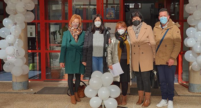 Los centros educativos de San Clemente celebran el día de la Paz y la No-Violencia