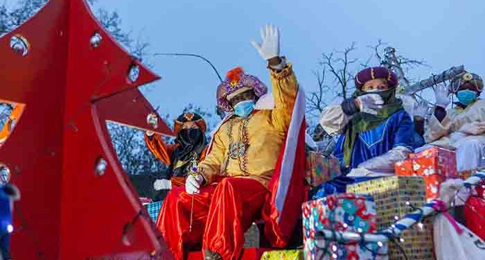 Los Reyes Magos no faltan a su cita con los mayores y los niños de Sigüenza
