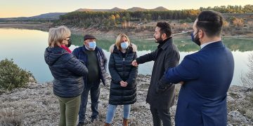 Los Ribereños recibe explican a Carmen Picazo el problema del Trasvase y el potencial de su comarca