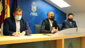 Marco El ayuntamiento de Guadalajara cuenta con unos presupuestos liberales que bajan impuestos, mejoran los servicios públicos y piensan en el futuro de la ciudad